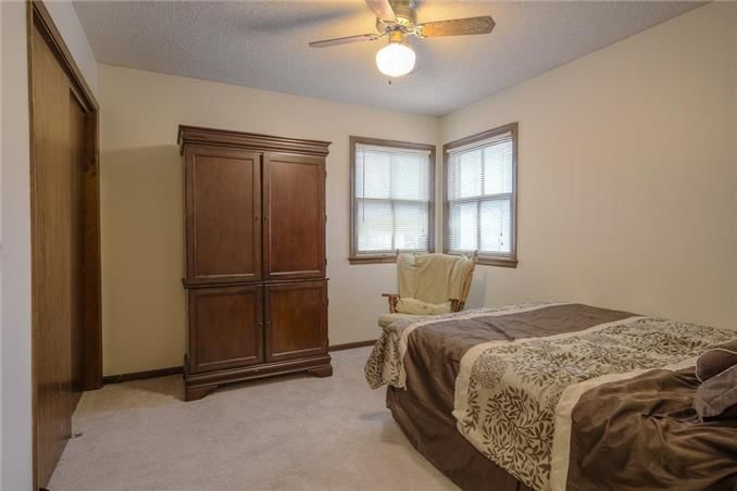 8615 W 72ND Terrace — photo 11