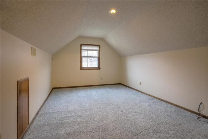 8615 W 72ND Terrace — photo 14