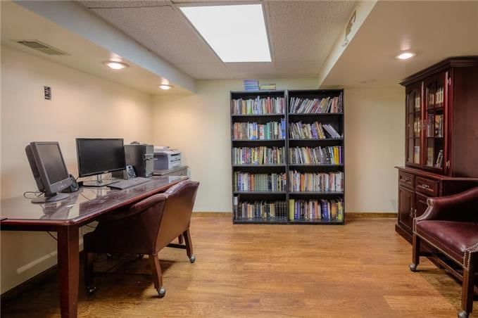 8615 W 72ND Terrace — photo 15