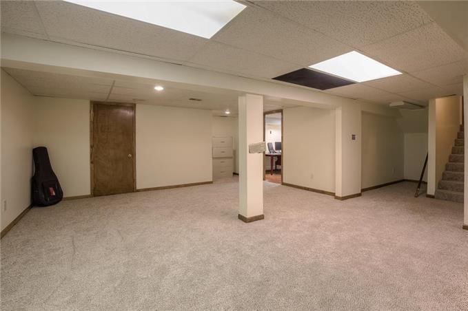 8615 W 72ND Terrace — photo 17