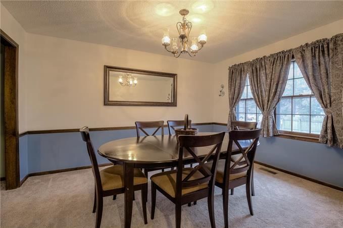 8615 W 72ND Terrace — photo 5
