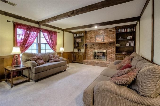 8615 W 72ND Terrace — photo 9