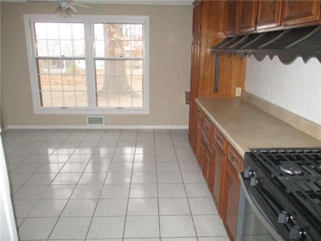 3513 E 105th Terrace — photo 3