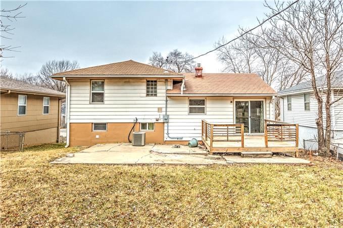 4833 N Tullis Avenue — photo 23