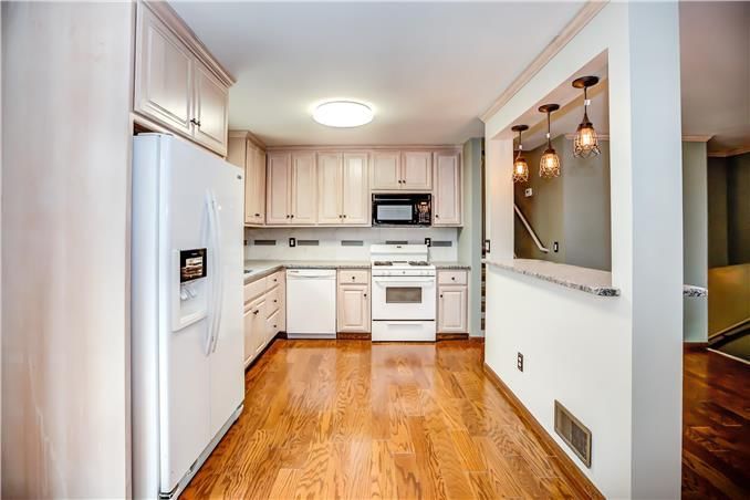 4833 N Tullis Avenue — photo 7