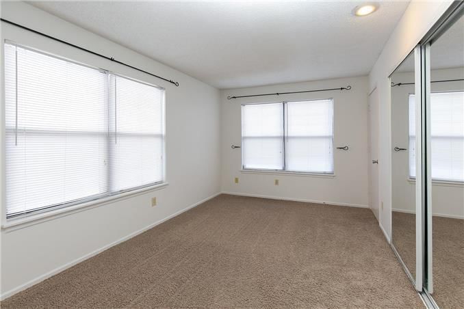 8783 W 106TH Terrace — photo 7