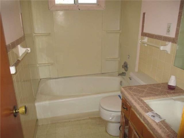1502 E 77TH Terrace — photo 15