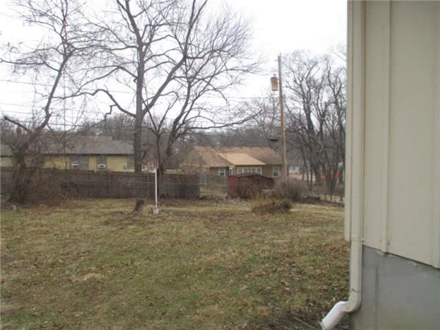 1502 E 77TH Terrace — photo 16