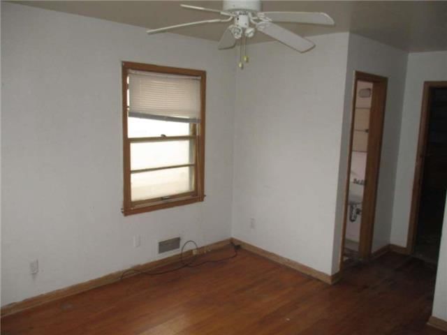 1502 E 77TH Terrace — photo 9