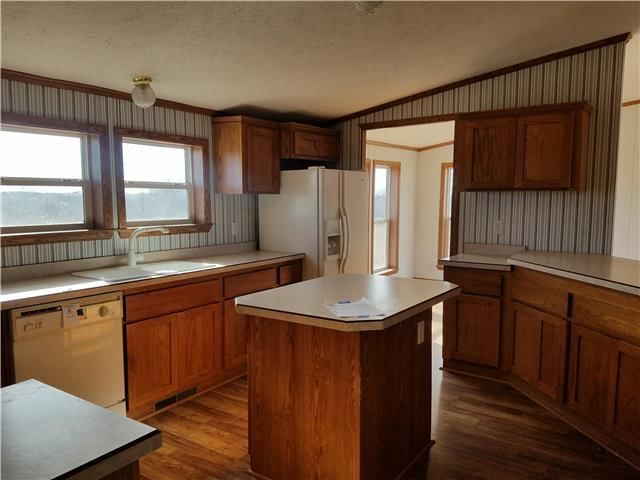 6457 E 194th Terrace — photo 10