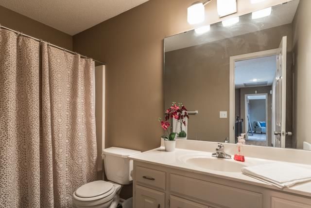 25800 E 30TH Terrace — photo 13
