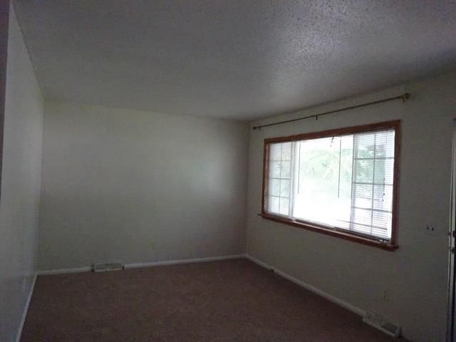 802 BLUE RIDGE Boulevard — photo 11