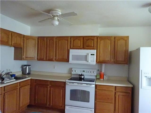 802 BLUE RIDGE Boulevard — photo 5