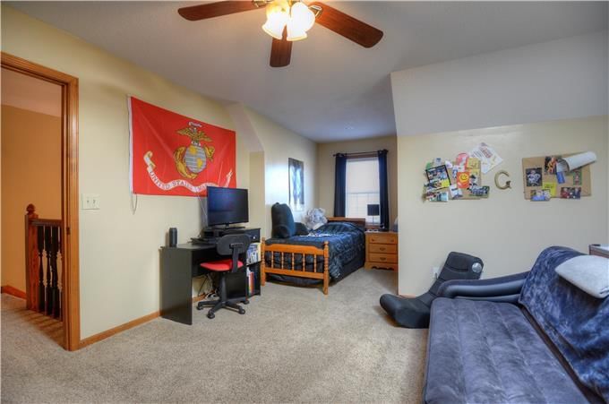 804 NE JAMESTOWN Court — photo 15