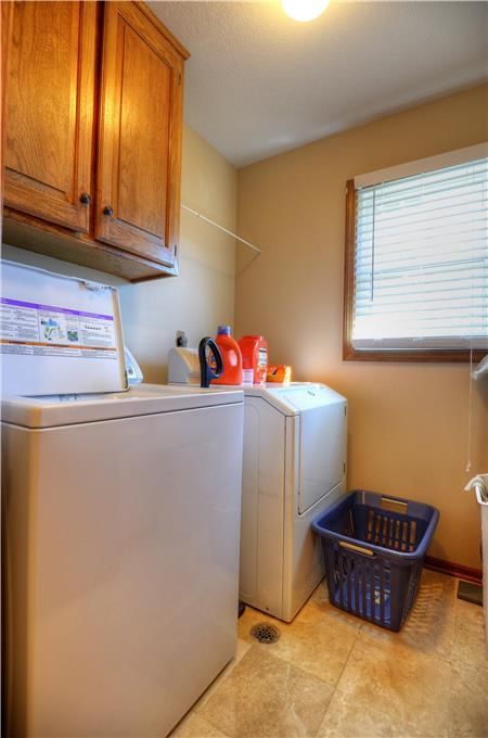 804 NE JAMESTOWN Court — photo 17