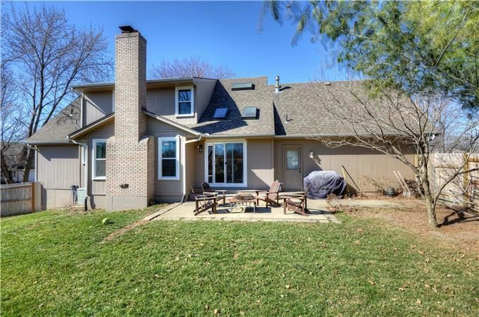 804 NE JAMESTOWN Court — photo 23