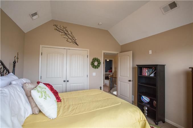 10826 N RICHMOND Avenue — photo 15