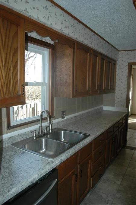 2821 S 22nd Terrace — photo 9