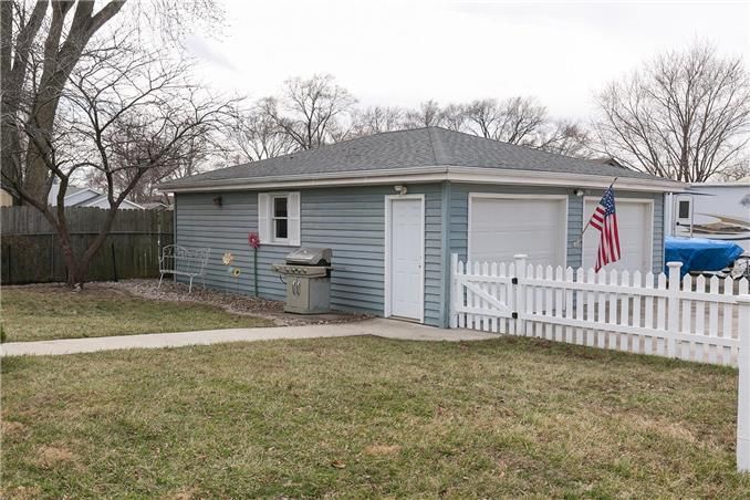 302 N Grove Street — photo 18