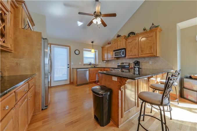 811 Old Paint Road — photo 3