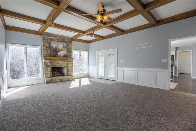 529 NW AMBERSHAM Drive — photo 3