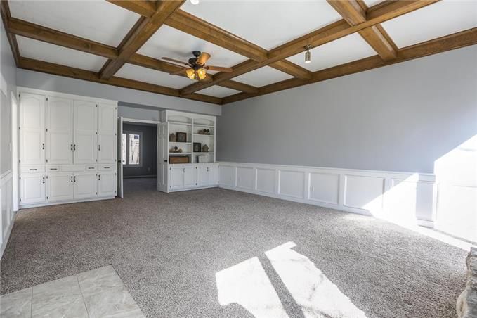 529 NW AMBERSHAM Drive — photo 4