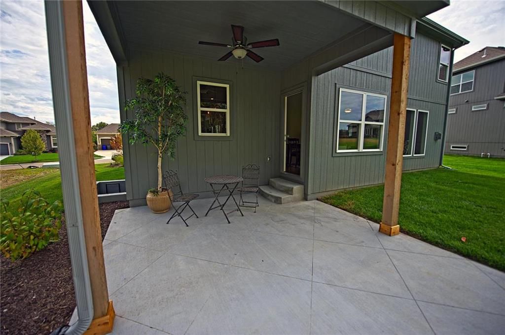 15868 W 163rd Terrace — photo 24