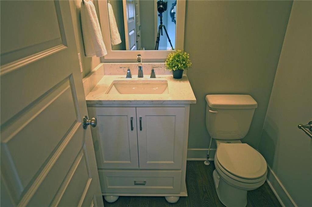 15868 W 163rd Terrace — photo 6