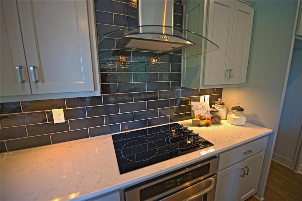 15868 W 163rd Terrace — photo 9