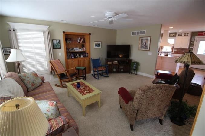 1325 S RAINTREE Drive — photo 11