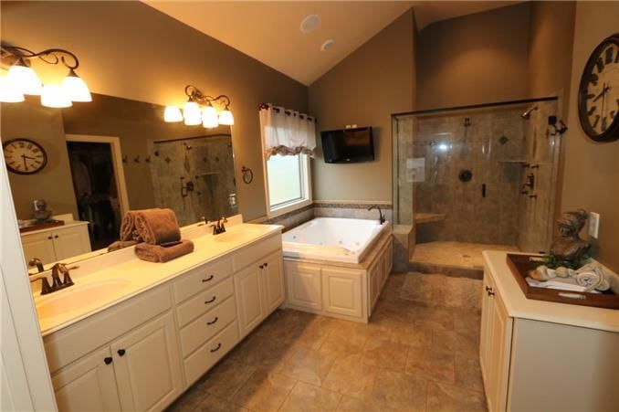 1406 CREEKMOOR Drive — photo 13