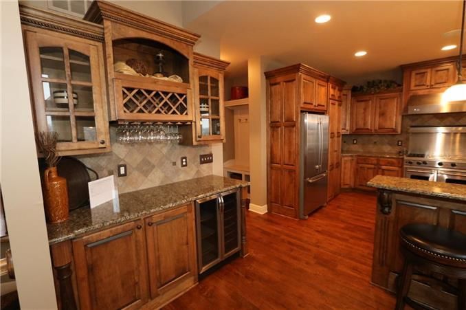 1406 CREEKMOOR Drive — photo 8