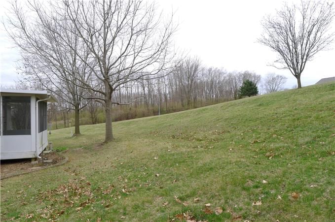 1933 Claywoods Parkway — photo 23