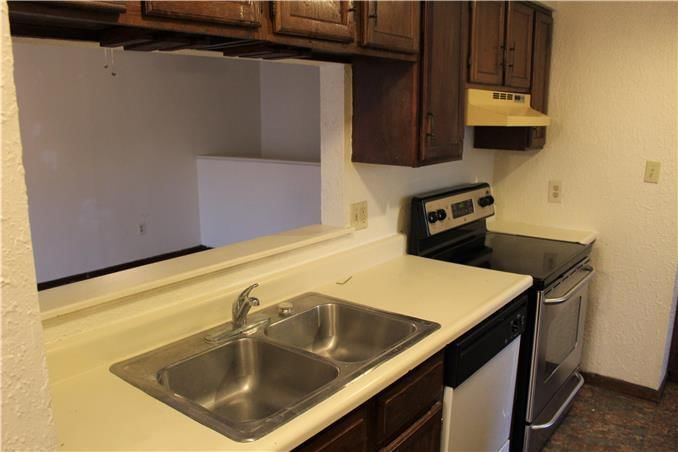 5640 Crest Drive — photo 6