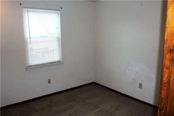 5640 Crest Drive — photo 7