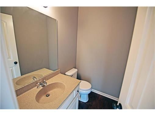 9541 Roundtree Street — photo 5