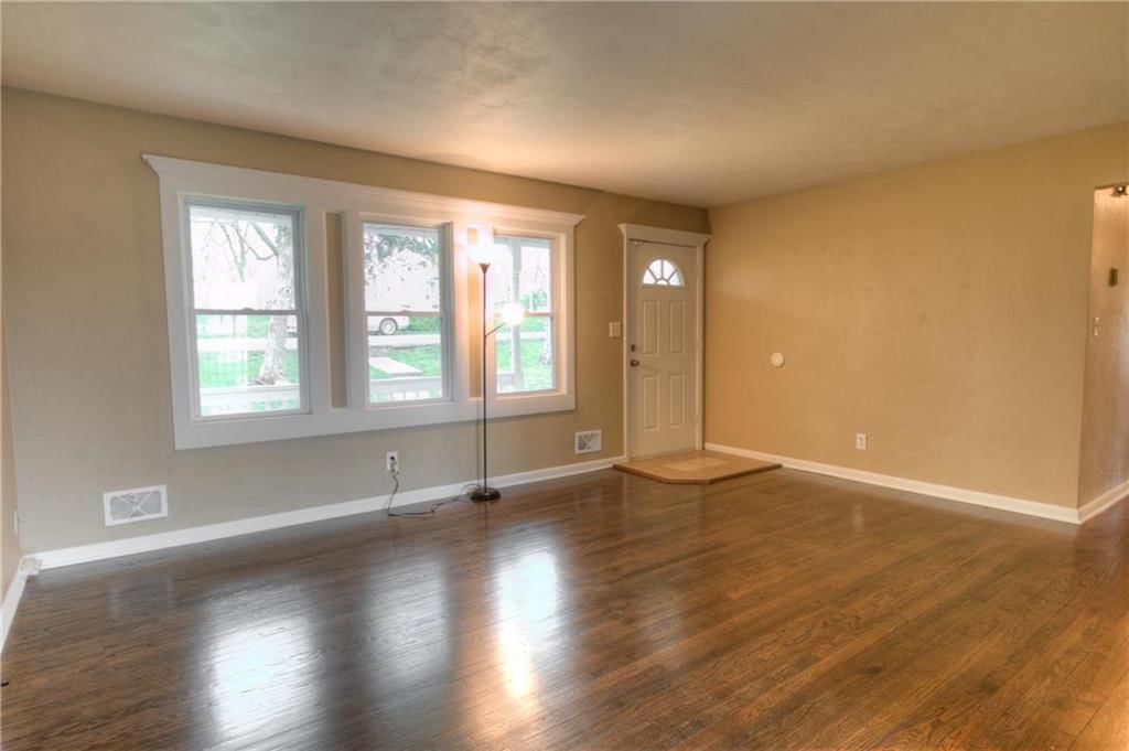 3011 NE 37 Terrace — photo 5