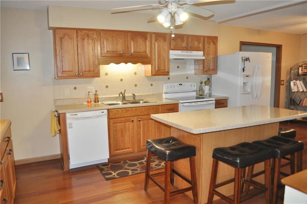 4805 Stonecrest Terrace — photo 6