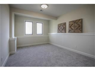 9612 N Smalley Avenue — photo 11