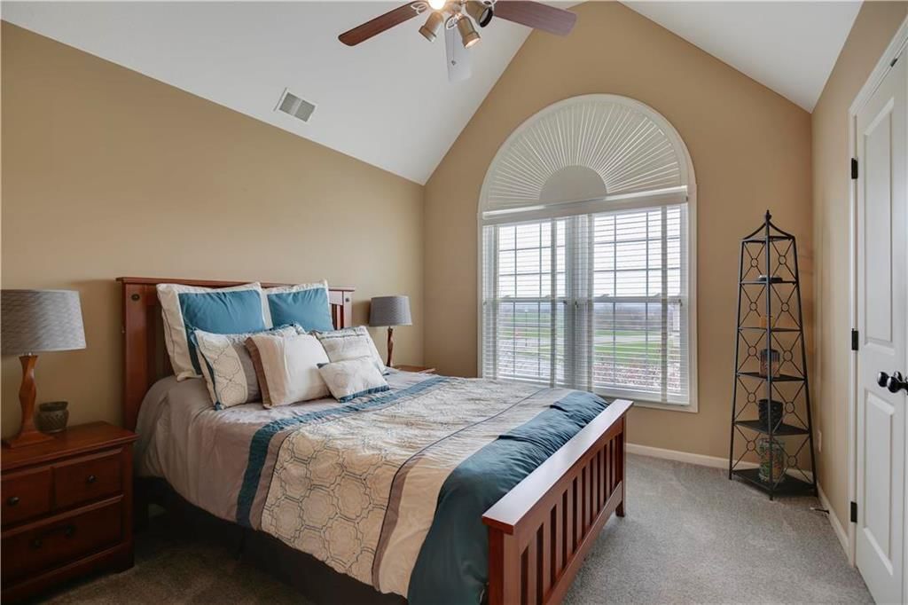 910 Crestridge Drive — photo 14