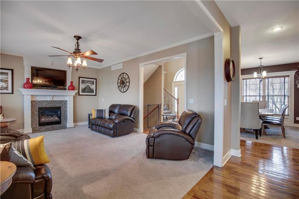 910 Crestridge Drive — photo 7