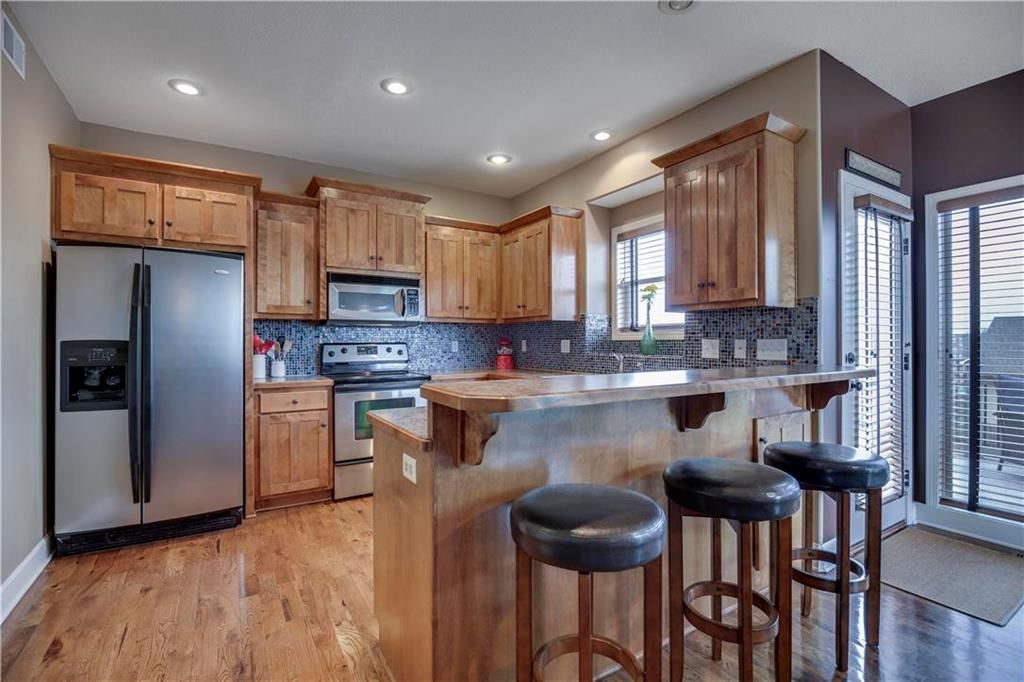 910 Crestridge Drive — photo 10
