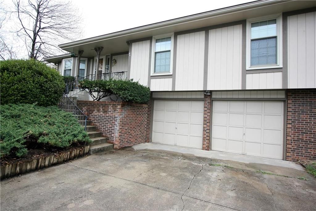 403 SE Colony Drive — photo 2