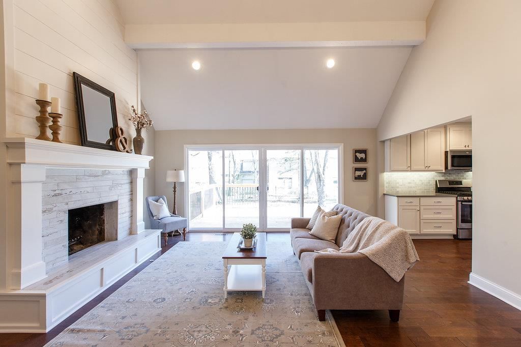 8100 W 101ST Terrace — photo 4