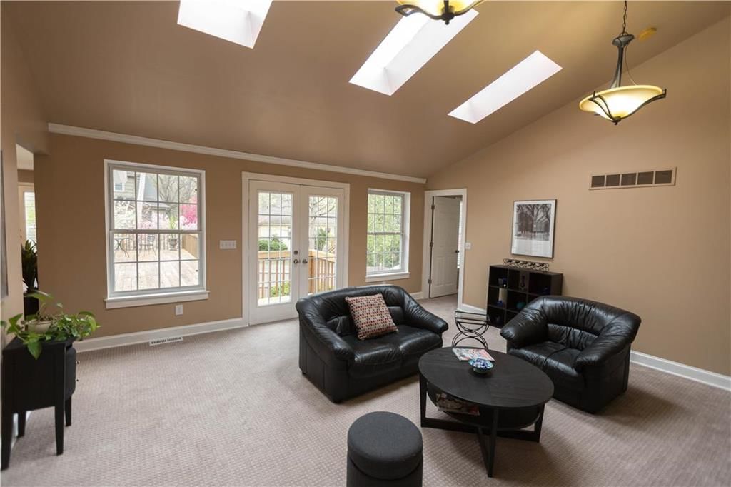 9815 Pawnee Street — photo 6