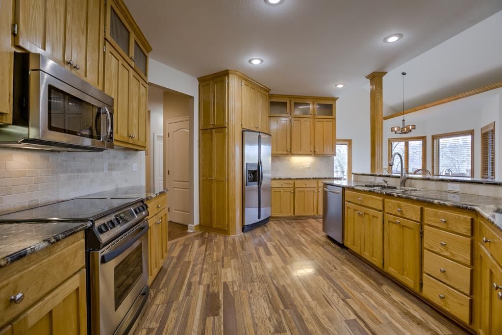 15025 W 60TH Street — photo 5