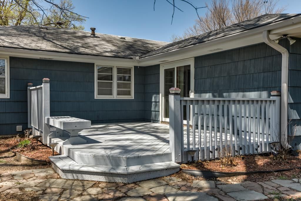 7927 N BROADWAY Avenue — photo 23