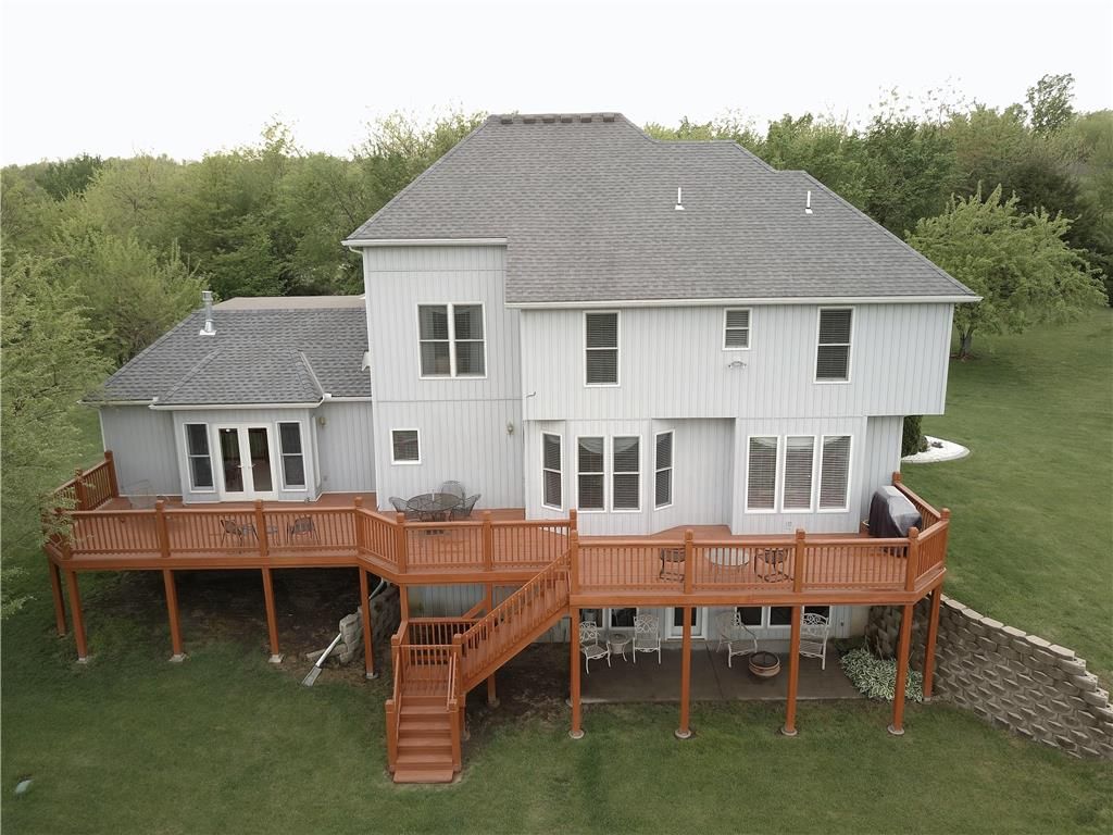 28099 Overbrook Road — photo 2