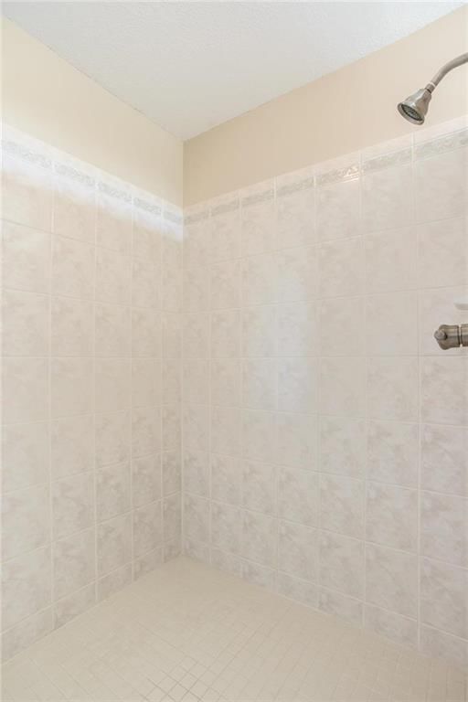 28099 Overbrook Road — photo 16