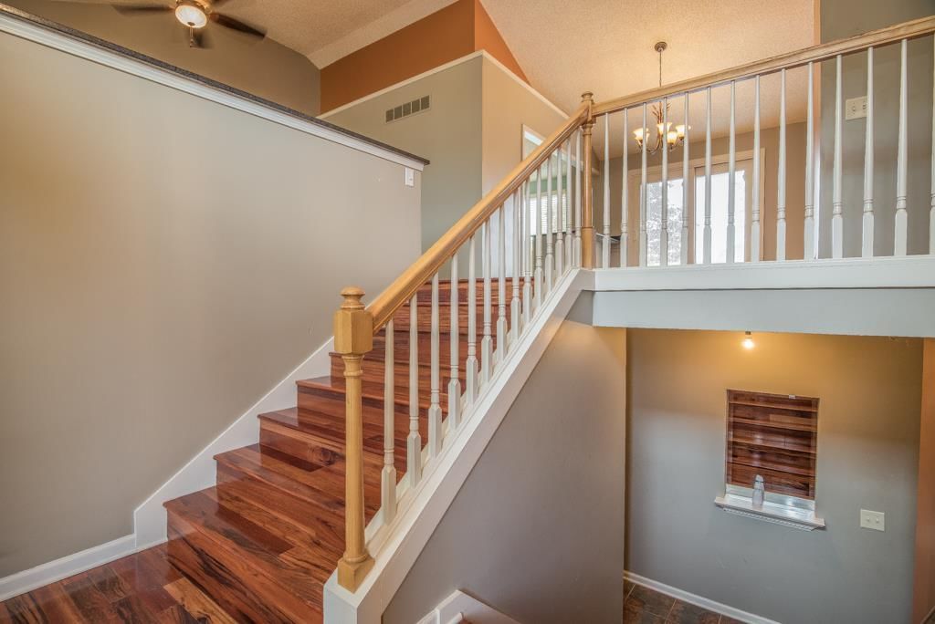 441 SE Ashton Drive — photo 3